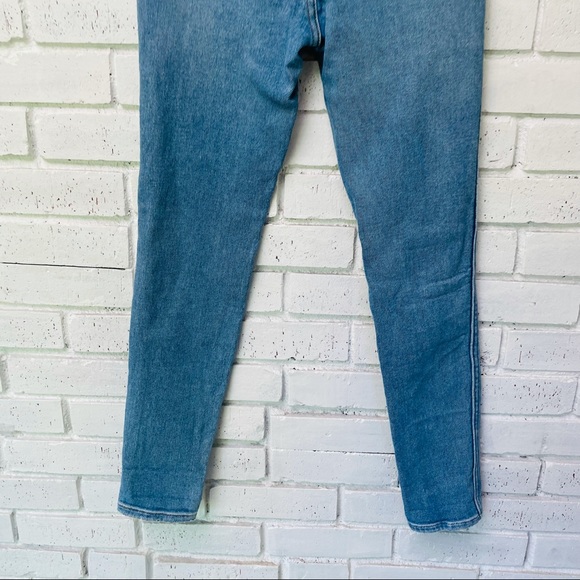 Madewell 10" High-Rise Skinny Jeans in Hamden Wash - Picture 11 of 13